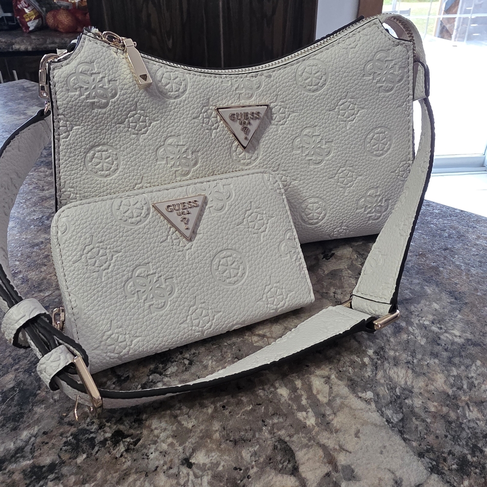 GUESS Cream Embossed Shoulder Bag Set